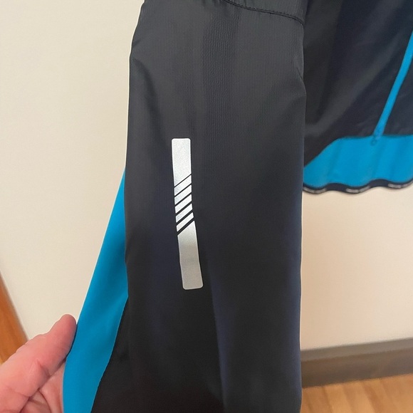 Pearl Izumi Black and Blue Jacket/Windbreaker Size L - Picture 3 of 10